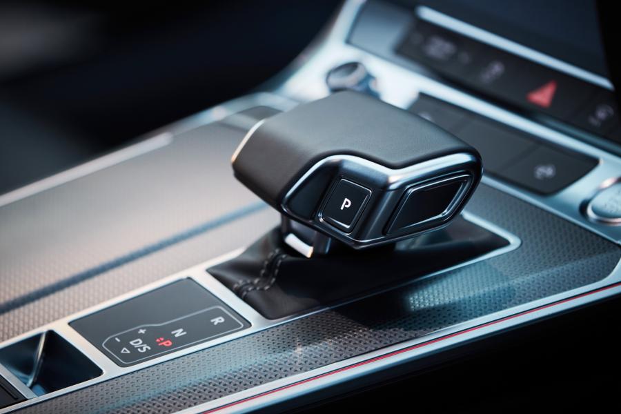 Детали интерьера Audi A6 45 TDI Allroad Quattro (C8) 2020 года  (AU) (фото 26 из 40)